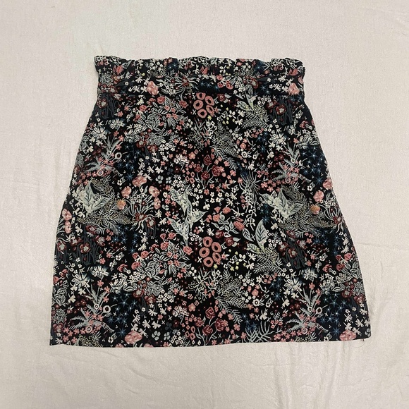 Topshop Floral Skirt - Picture 1 of 3